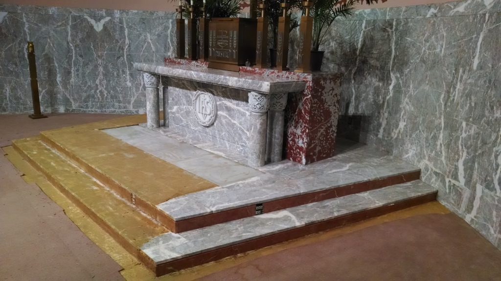 Gesu church altar during marble restoration
